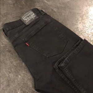 Men’s black Levi’s